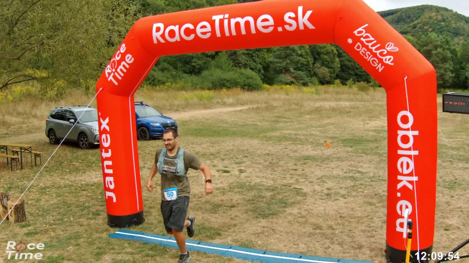 Cieľová fotografia 1 – Single-Trail Run 30 Slanské