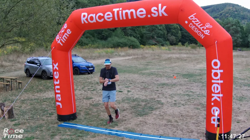 Cieľová fotografia 20 – Single-Trail Run 30 Slanské